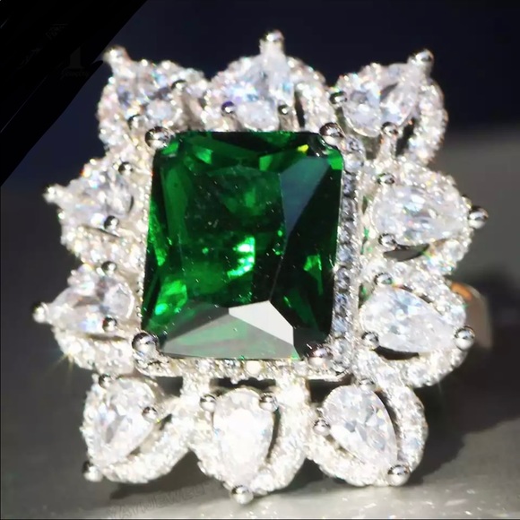 New 925 Silver 15 CT Zircon Ring - Picture 3 of 8